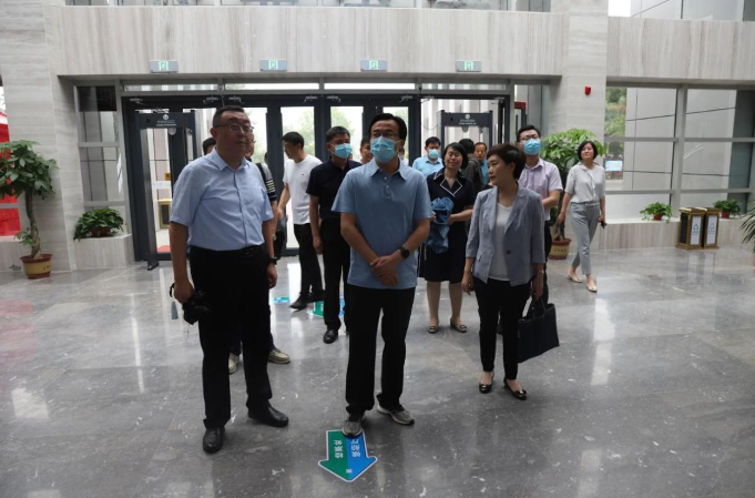 市委常委、宣傳部部長任慶虎調(diào)研微山湖旅游區(qū)創(chuàng)建5A級旅游景區(qū)工作